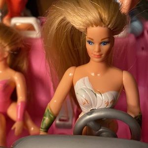 That Time She-Ra Stole Barbie’s Jeep